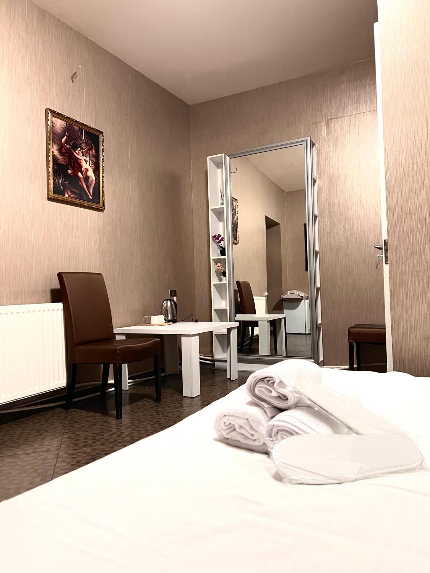 Hotel 6 Tbilisi Eksteriør bilde