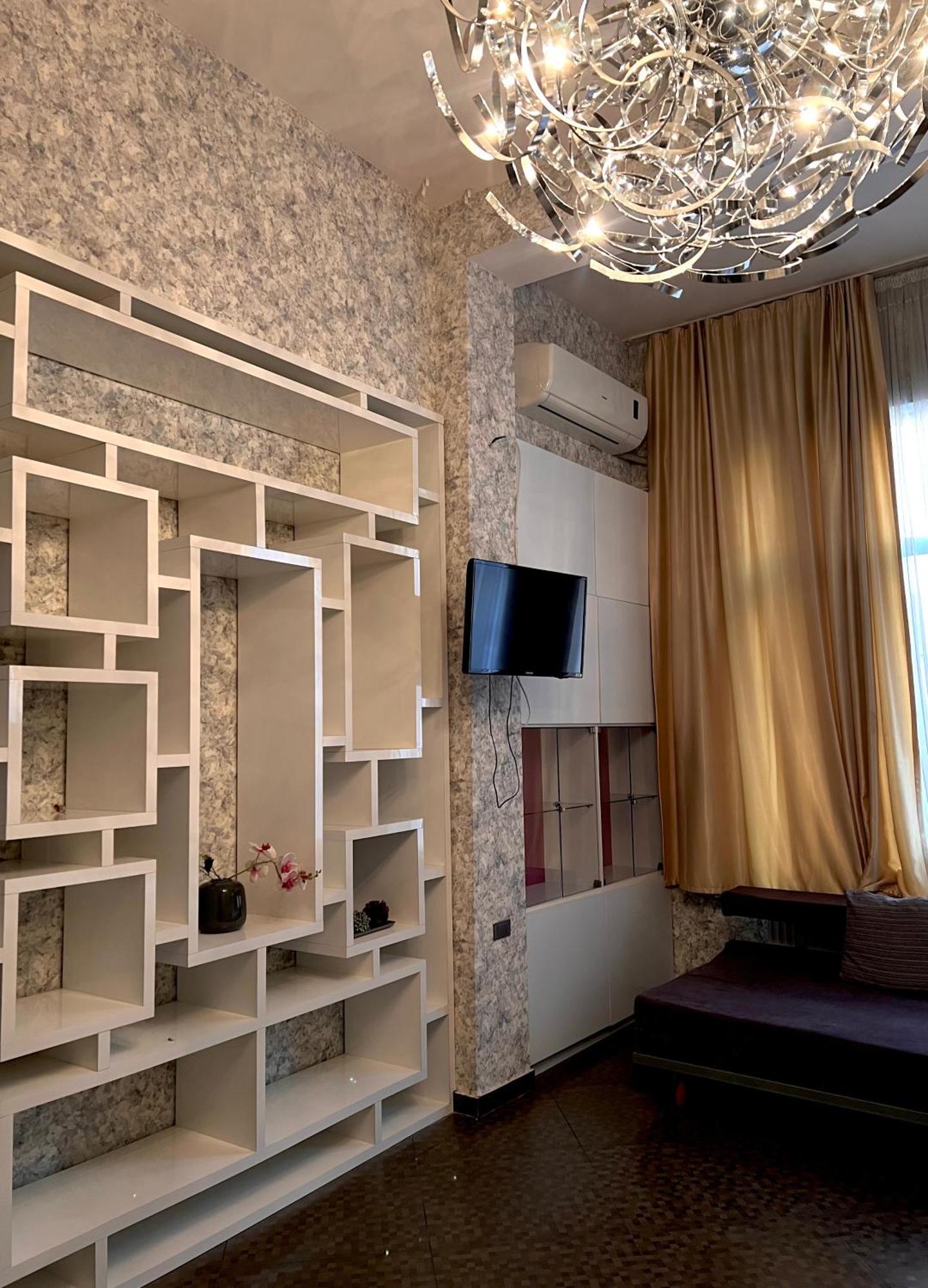 Hotel 6 Tbilisi Eksteriør bilde
