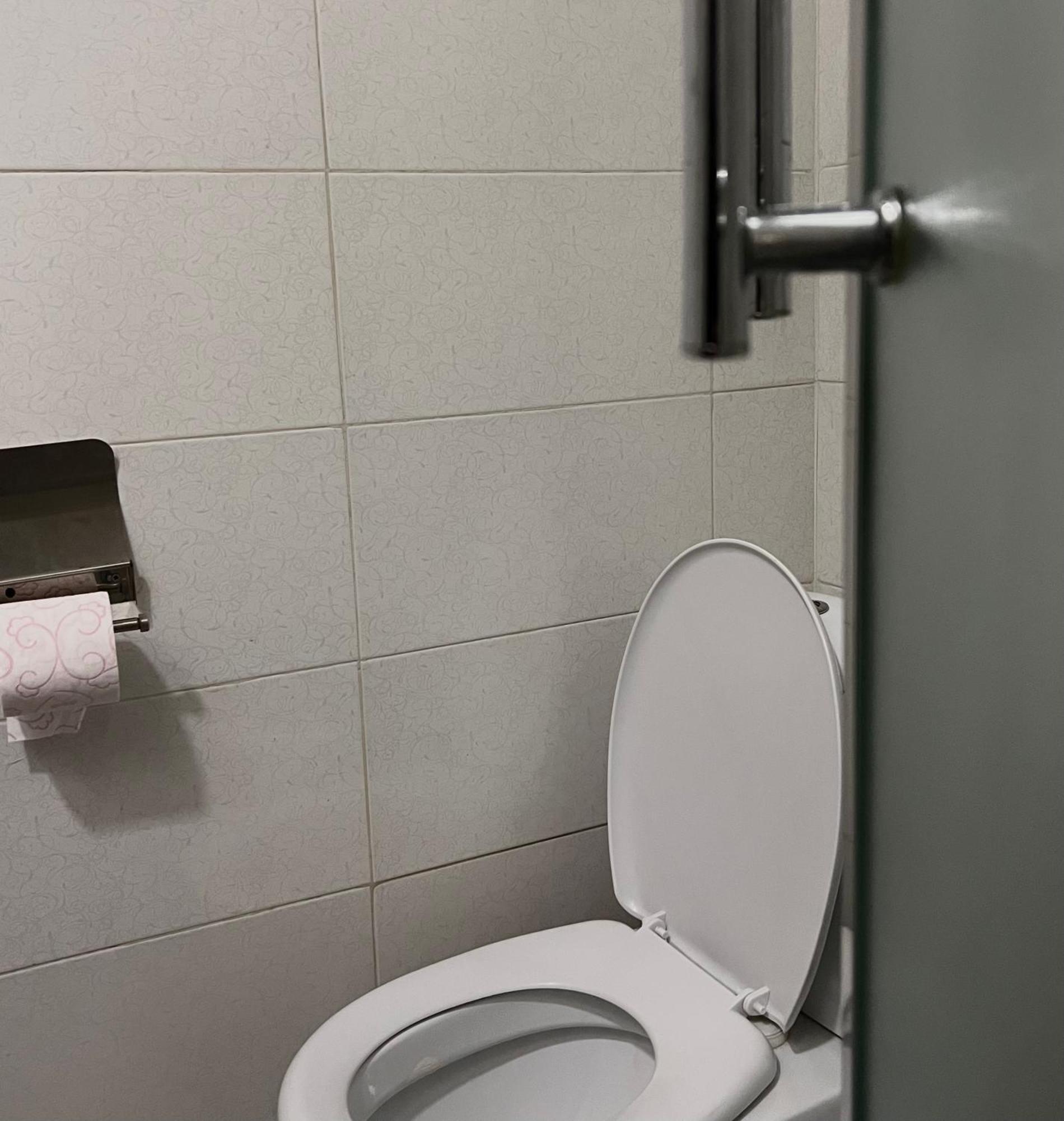Hotel 6 Tbilisi Eksteriør bilde